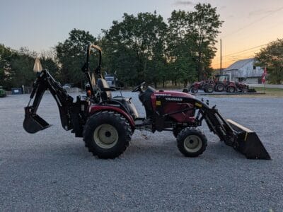 Yanmar SA Series SA425 Tractor Loader Backhoe