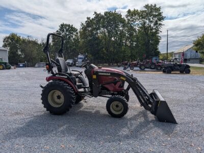 Yanmar SA Series SA425 Tractor Loader