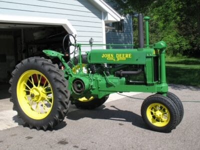 John Deere 1938 Unstyled A Fully Restored with Certificate of Origin